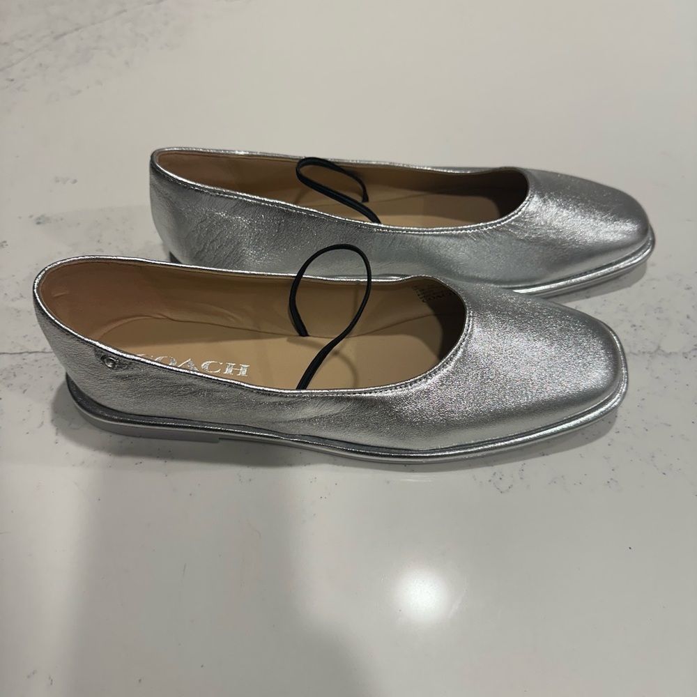 Coach Emilia Mary Jane Flat 🌺NEW🌺